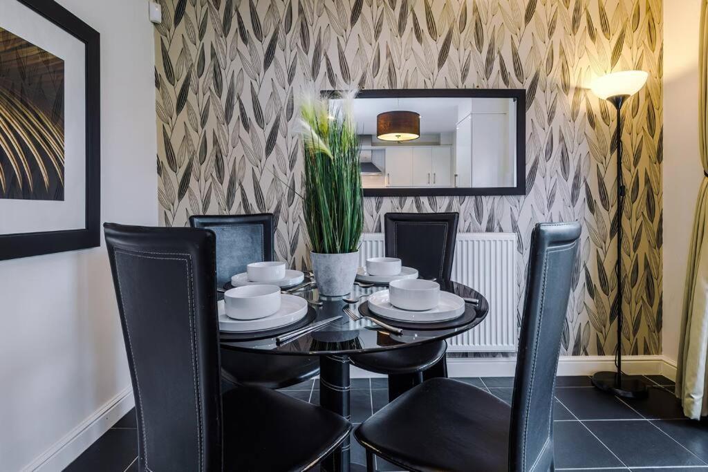 Stylish Townhouse Chester City Centre With Parking Luaran gambar