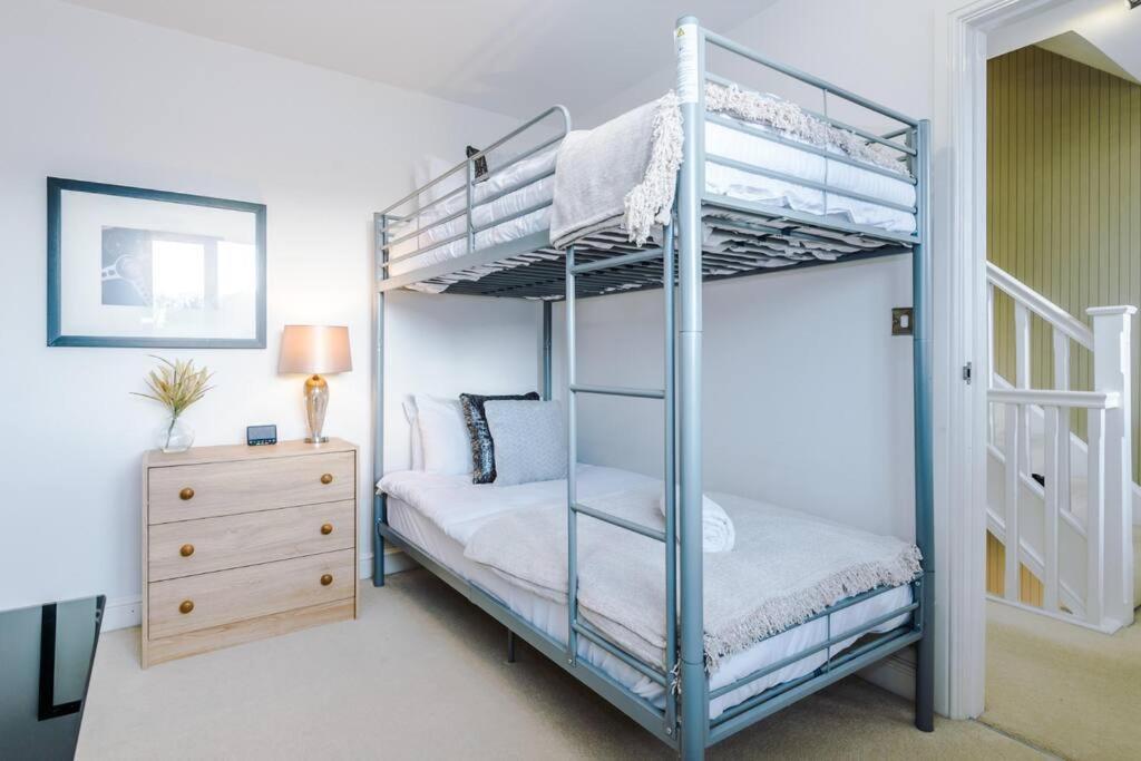 Stylish Townhouse Chester City Centre With Parking Luaran gambar